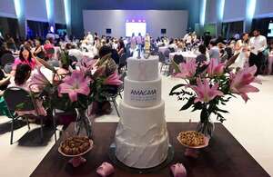 AMACMA celebró sus 15 años como broche de oro del “Octubre Rosa” - Sociales - ABC Color
