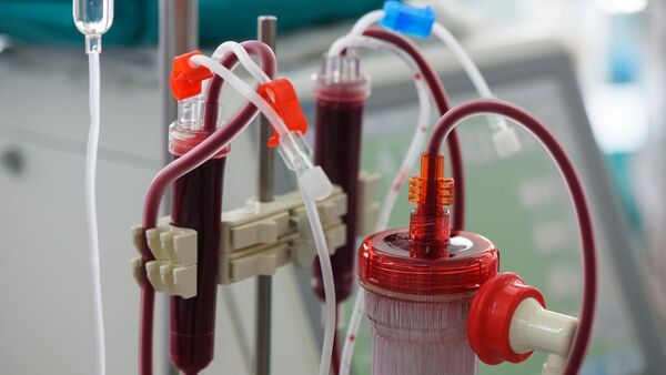 Suspenden hemodiálisis en el Hospital del Corazón por deuda estatal; familiares exigen - SNT