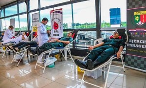 Personal militar prosigue con jornada solidaria de donar sangre para el niño Milan – Prensa 5