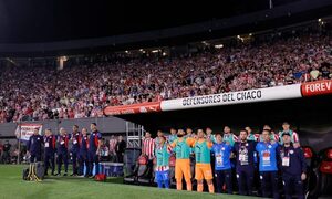 Okapupa los que querían comprar entradas para ver a la Albirró contra Messi: ¿Revendedores ya ofrecen gradería a 400 mil?