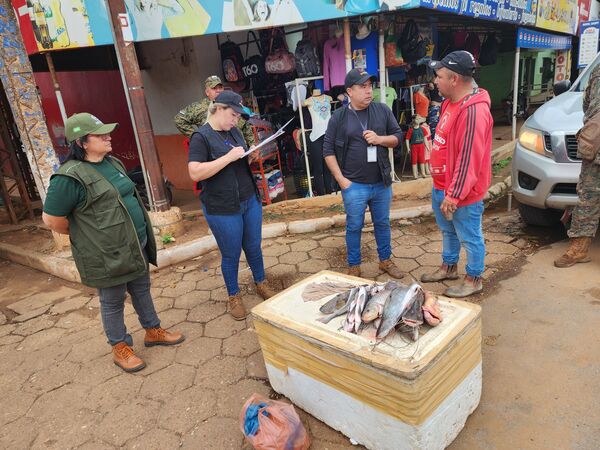 MADES interviene puestos de ventas de pescados