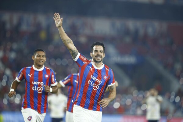 Versus / Renovación automática de contrato para Javier Báez en Cerro