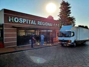 Niños internados en lo más parecido a un “horno”: ciudadanía arregla acondicionador de aire del hospital de CDE - ABC en el Este - ABC Color