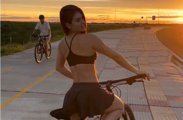 [VIDEO] ¡Mañamí el maravilloso atardecer de esta modelo!