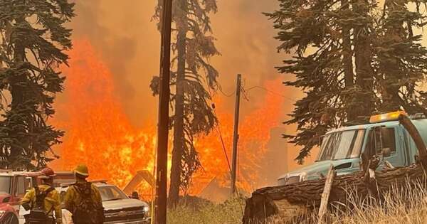 La Nación / El infierno se desata en California y miles de personas son evacuadas por voraz incendio