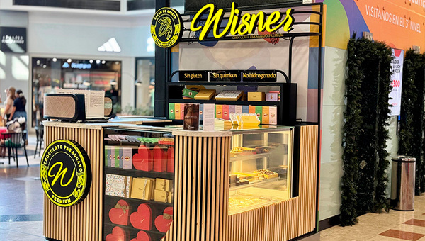 Sabor multinacional: Wisner abre su propio punto de venta (la góndola se encuentra en el Shopping Mariscal)
