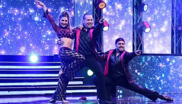 Fer Pérez junto a su equipo abrió la noche con tres 10 y un 9 - Teleshow