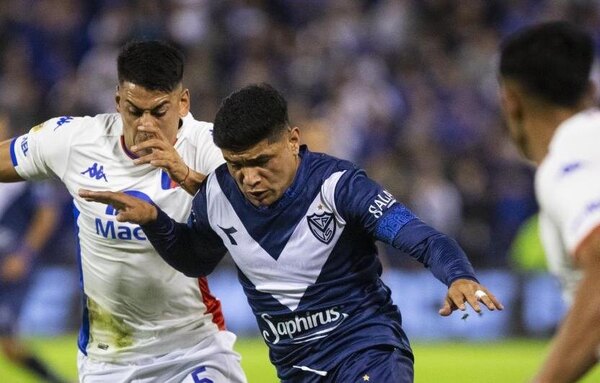 Versus / El Vélez de Claudio Aquino vuelve a ser único líder de la Liga argentina