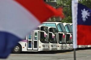 Buses eléctricos innovarán el transporte público paraguayo desde febrero de 2025 • PARAGUAY TV