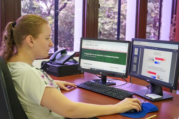 Interesados en becas de estudio en el exterior podrán postularse hasta hoy - .::Agencia IP::.