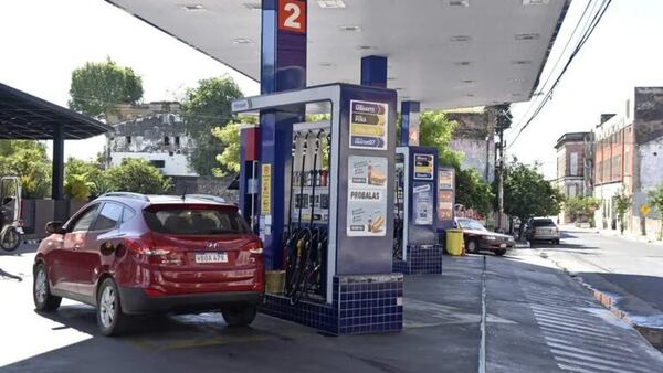 Petropar bajó el precio de las naftas G. 300 por litro