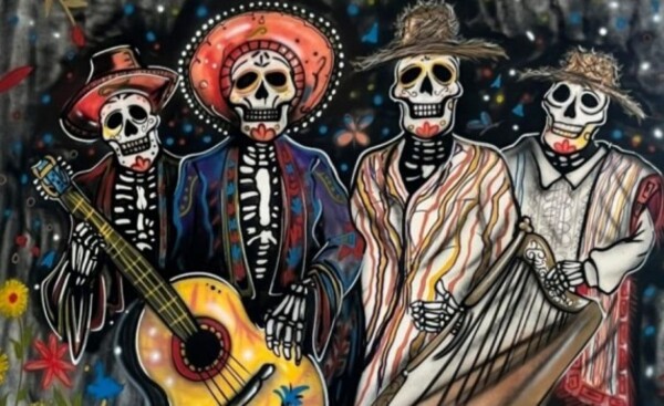 Mexicano dijo que lo echaron por pintar mural "satánico"