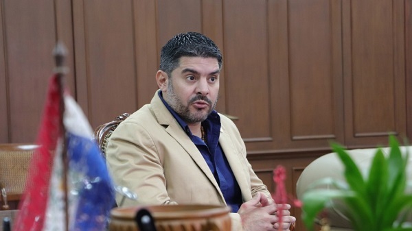 “Qué mierda es Asunción”, posteó Nenecho Rodríguez en su cuenta de Instagram
