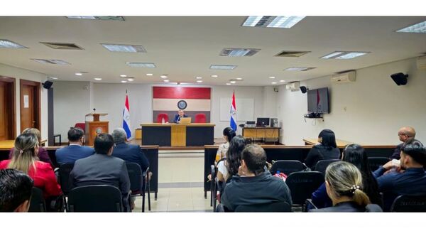 Ministro Jiménez Rolón desarrolló el Módulo XII del Diplomado en Derecho Civil y Comercial