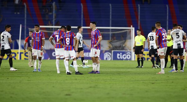 Versus / Cambios y más cambios: Carlos Jara Saguier vuelve a meter mano en el equipo