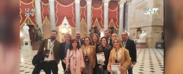 Costo del viaje VIP de 15 diputados a EE.UU. genera polémica - SNT