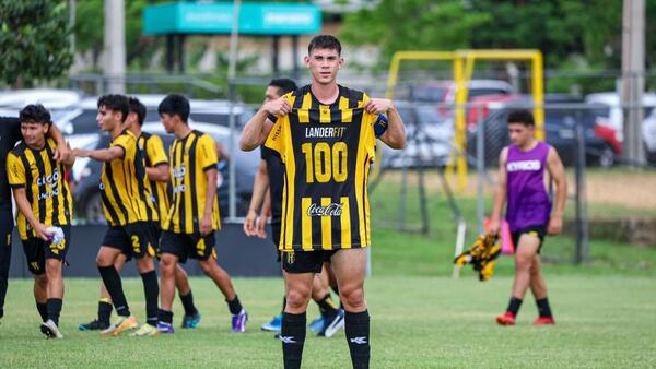 Josué Centurión llega a los 100 goles en Formativas