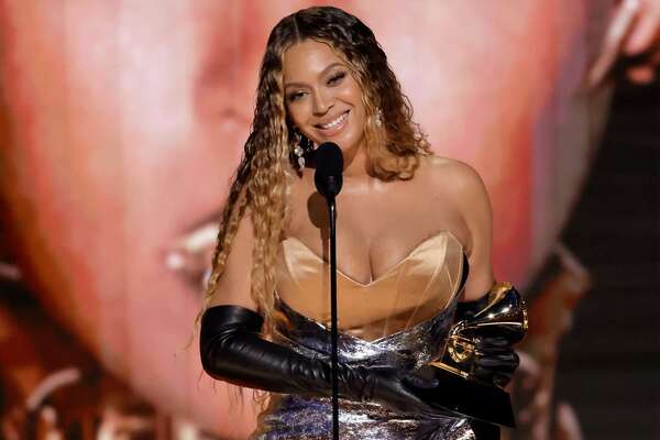 Anuncian las nominaciones a los Premios Grammy 2025
