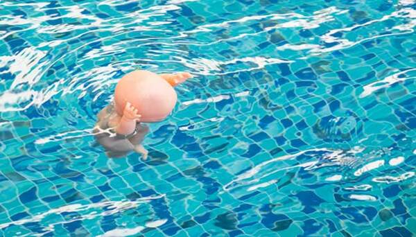 Niña de dos años se ahoga en piscina