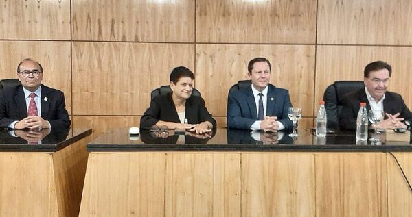 Ministro Martínez Simón disertó sobre Argumentación Jurídica en Villarrica