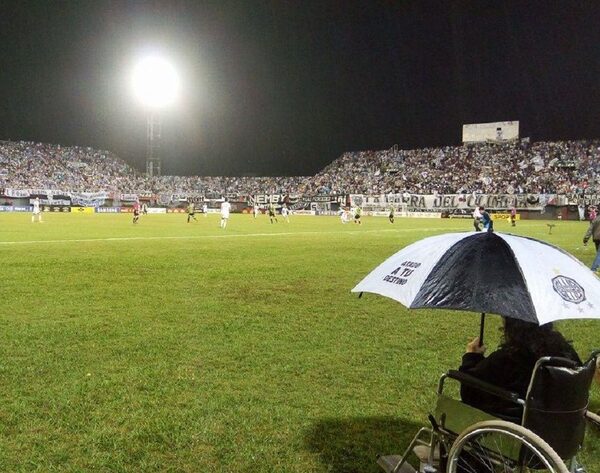 Olimpia, camino a "copar" Ciudad del Este · Radio Monumental 1080 AM