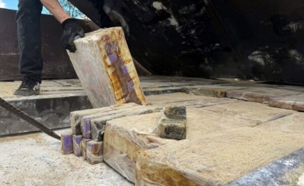 Interceptan camión con 2.805 kilos de marihuana