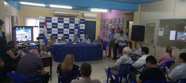 Villalba dijo que titular del PLRA tiene una actitud de pusilánime - Política - ABC Color