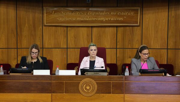 Tratan proyecto de Ley que aumenta la pena por abuso a menores