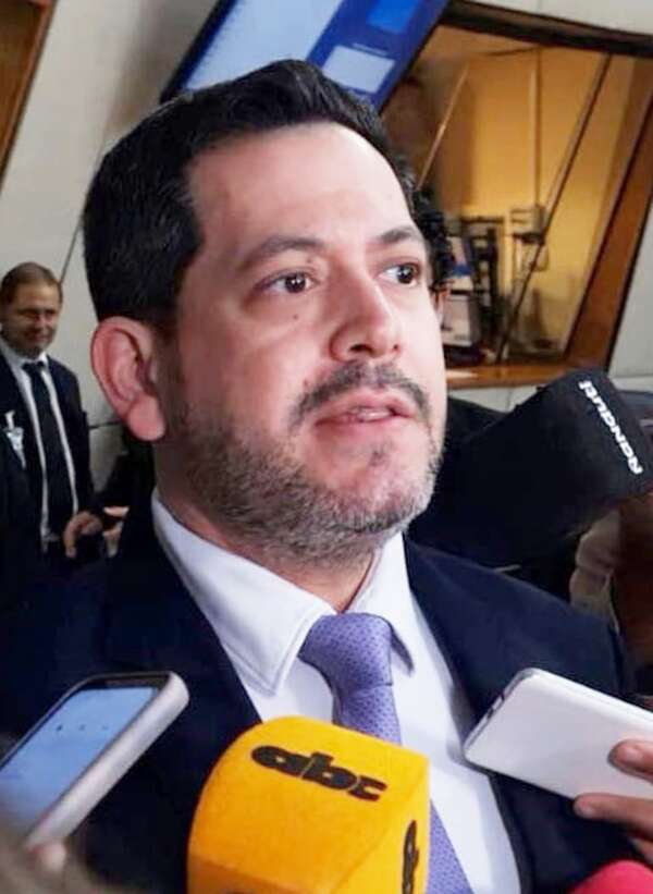HC exige transparencia a ONG, pero sus “diputuristas” no rinden cuentas - Política - ABC Color