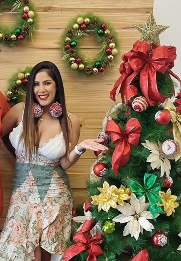 ¡Entregará canastas vestida de Mamá Noel!