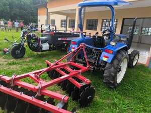 INDI entrega implementos agrícolas para el desarrollo de comunidades indígenas en Canindeyú • PARAGUAY TV