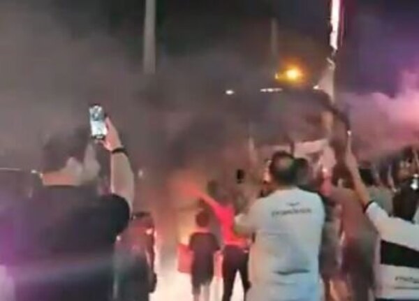 Versus / Ilusión franjeada: Olimpia fue recibido a lo grande en Ciudad del Este