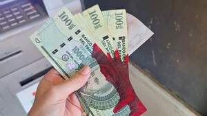 Usuarios extraen billetes entintados del único cajero del BNF en Loreto