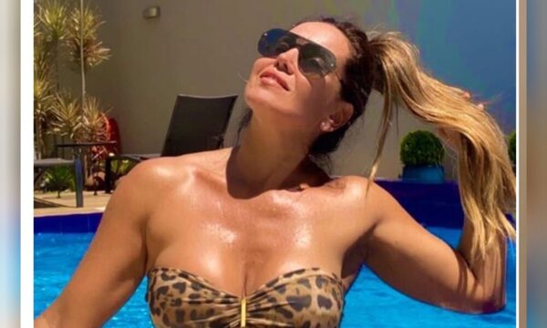 (VIDEO) Lorena Arias presumió su color de verano y elevó la temperatura