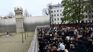 Alemania celebra los 35 años de la caída del Muro con la mirada puesta en Ucrania