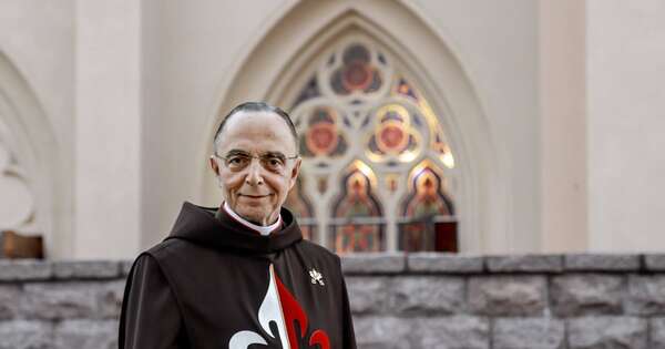 La Nación / Heraldos del Evangelio celebrará misa en honor a su fundador