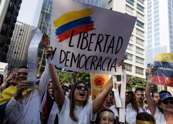 Venezuela: opositor pide defender resultado electoral ante “negativa” de Maduro a “entregar el poder” - Mundo - ABC Color