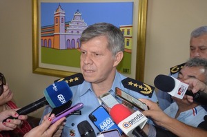 Comandante destaca intenciones de aumentar cantidad de policías en las calles - ADN Digital
