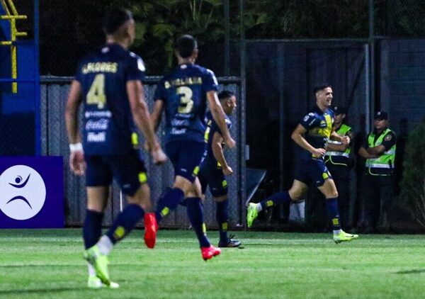 Versus / Trinidense vence a Gral. Caballero y le hace un gran favor a Sol de América