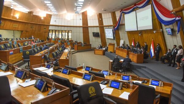 Diputados completaron 3 vueltas al mundo solo en lo que va de este año