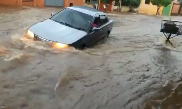 Inundaciones urbanas en Paraguay: más allá de la basura, una crisis de infraestructura y deforestación