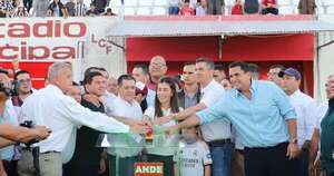 La Nación / Igualdad en inauguración de lumínica