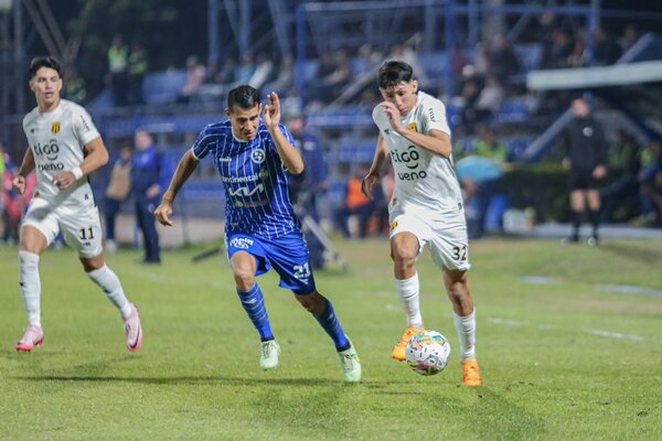 Noche de fútbol en Dos Bocas - 1000 Noticias