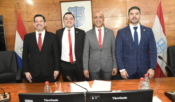 Juraron las nuevas autoridades de la Junta Municipal de Asunción