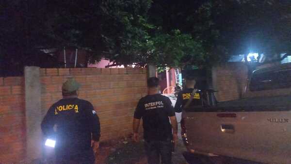 Allanan punto de posible microtrafico, detienen a un hombre y localizan a menor desaparecida