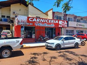 Motochorros roban recaudación en un asalto a una carnicería de Ciudad del Este - ABC en el Este - ABC Color
