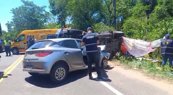 Accidente fatal en la ruta Luque - San ber, reportan tres fallecidos