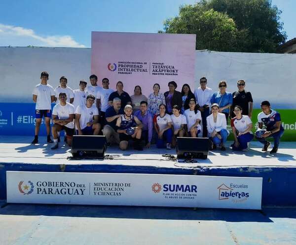 Prosiguen las clases de lucha - Polideportivo - ABC Color