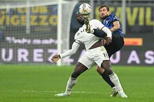 Napoli empata con Inter y lidera con un punto de ventaja - Fútbol Internacional - ABC Color