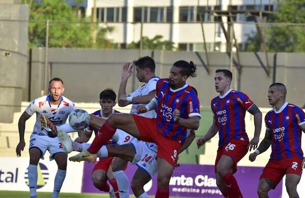 Caliente duelo vecinal en La Visera - Fútbol - ABC Color